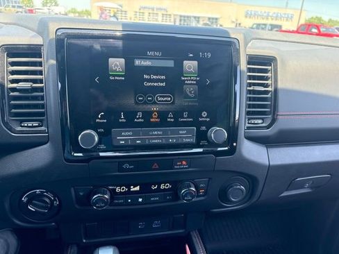 Used 2024 Nissan Frontier PRO-4X w/ Off-Road Protection Package AWD/4WD image 23