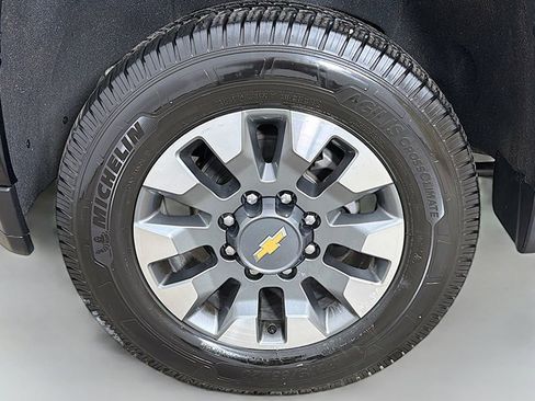 Used 2023 Chevrolet Silverado 2500 Custom w/ Custom Convenience Package image 13