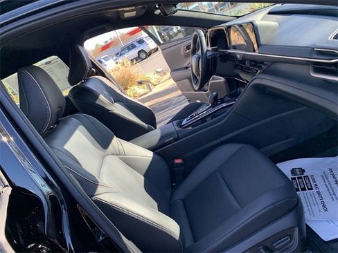 Used 2025 Toyota Crown Signia XLE image 14