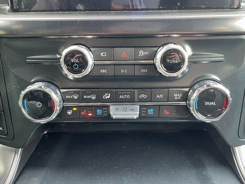 New 2025 Ford F150 Lariat w/ Equipment Group 502A High image 28