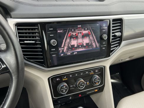 Used 2018 Volkswagen Atlas SEL image 19