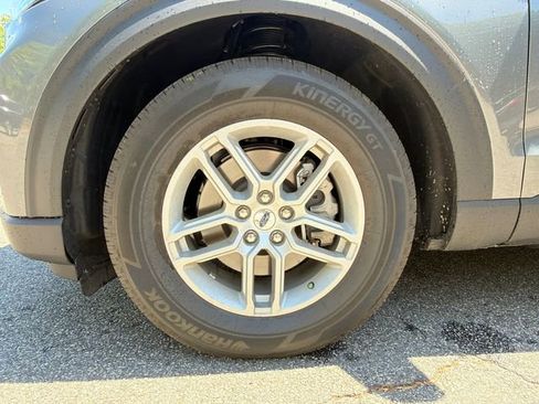 New 2026 Ford Explorer Active w/ Active Comfort Package image 11