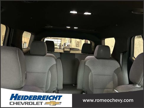 Used 2023 Chevrolet Traverse LT w/ LPO, Floor Liner Package AWD/4WD image 38