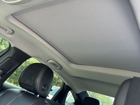 Used 2018 Chevrolet Impala LT FWD image 5