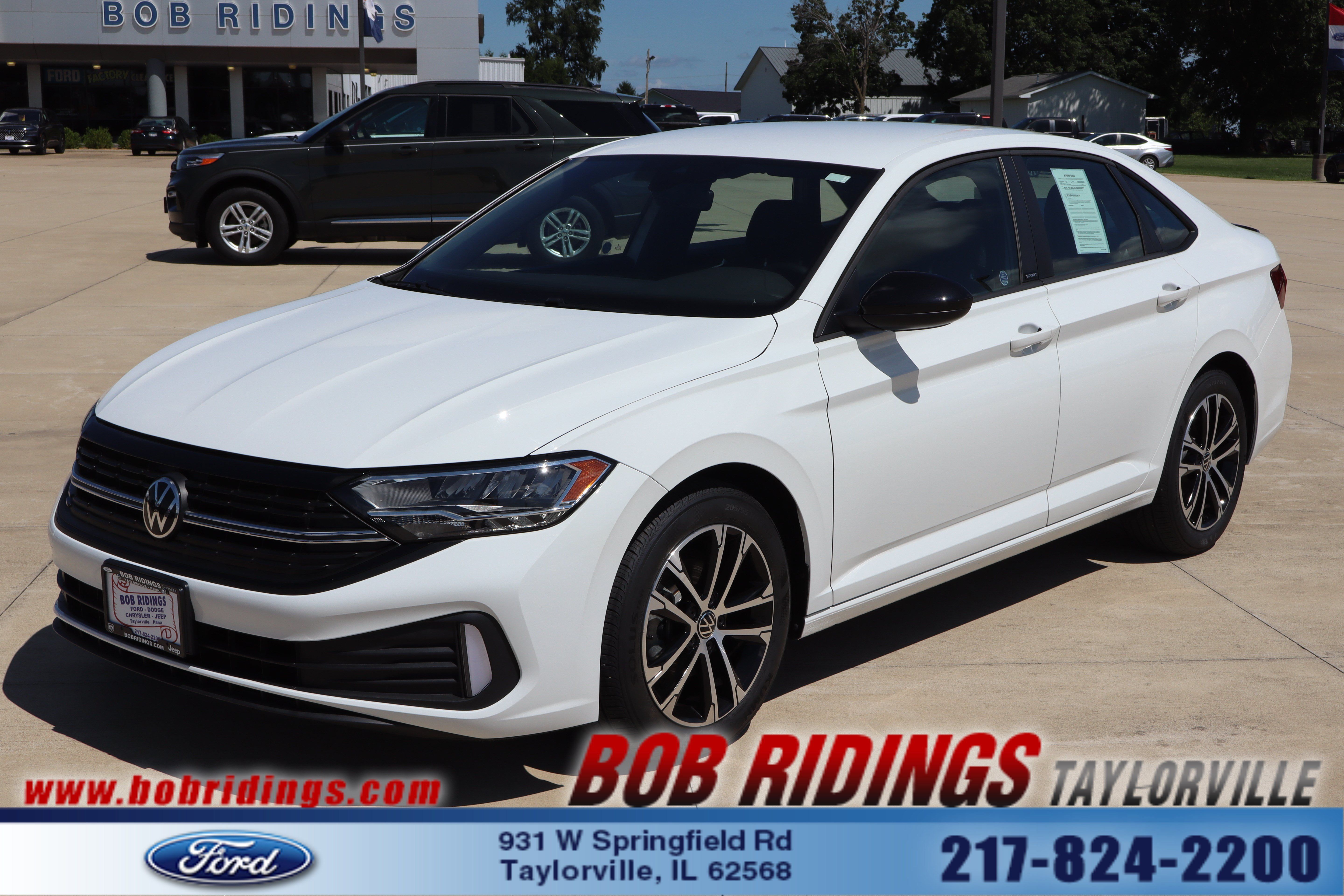 Used 2024 Volkswagen Jetta Sport FWD image 1