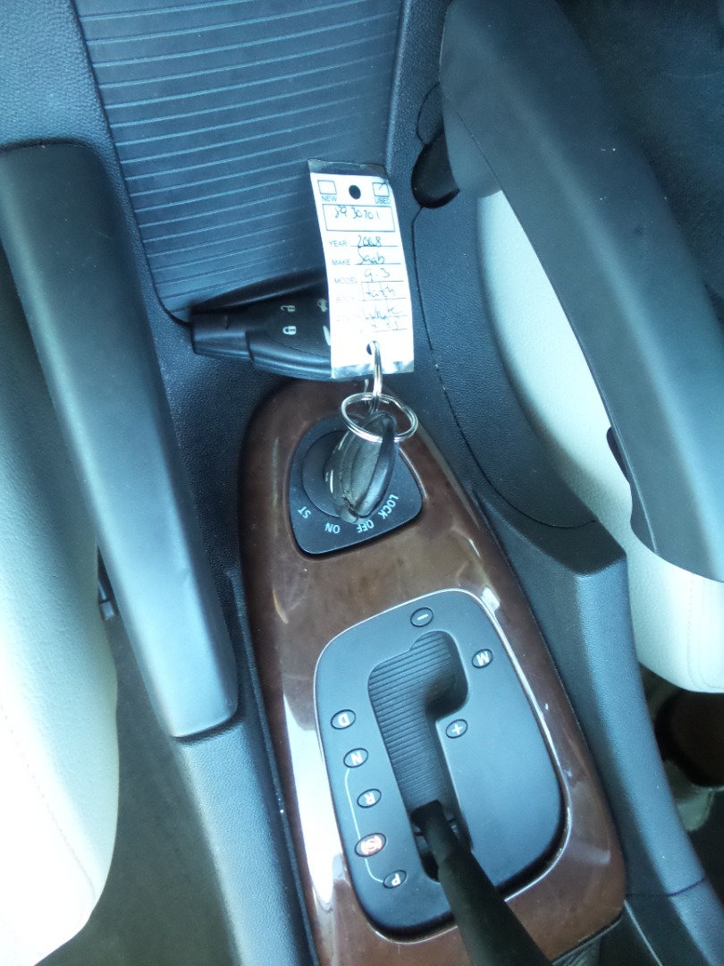 Used 2008 Saab 9-3 2.0T w/ Moonroof Package FWD image 14