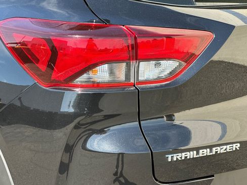Certified 2021 Chevrolet TrailBlazer LS w/ LPO, Blackout Package image 35