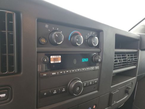 New 2025 GMC Savana 2500 w/ Driver Convenience Package image 18