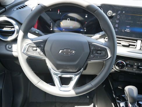 New 2026 Chevrolet Trax LT FWD image 19