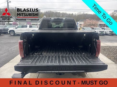 Used 2024 Toyota Tundra Platinum AWD/4WD image 8