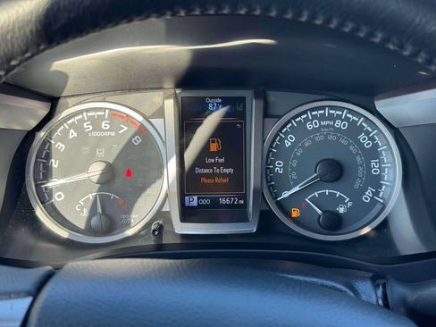 Used 2023 Toyota Tacoma SR5 RWD image 26