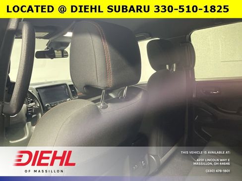 Used 2022 Nissan Frontier PRO-4X image 16