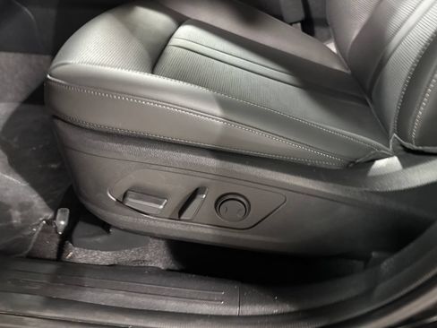 New 2026 Kia Sorento S AWD/4WD image 12