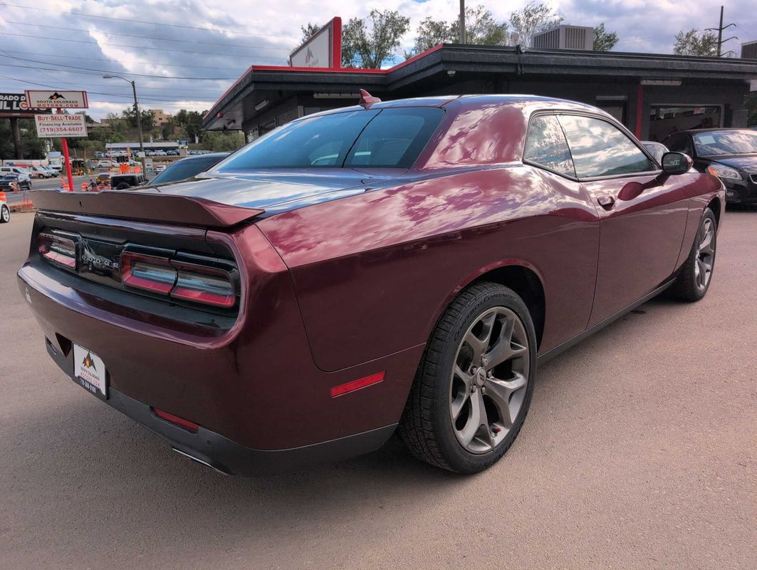 Used 2017 Dodge Challenger SXT Plus RWD image 7