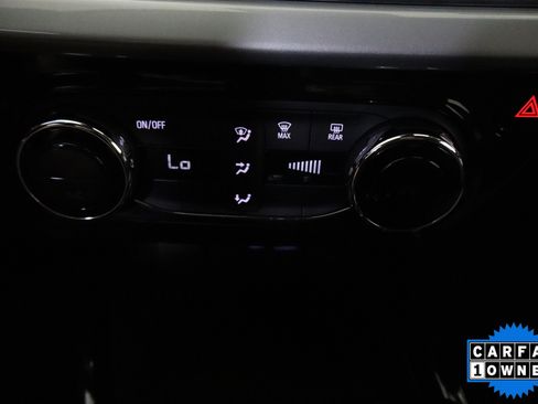 Used 2025 Chevrolet Trax LT FWD image 26