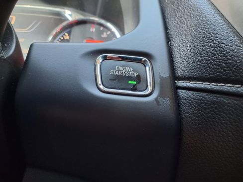Used 2020 GMC Acadia Denali w/ Technology Package AWD/4WD image 19