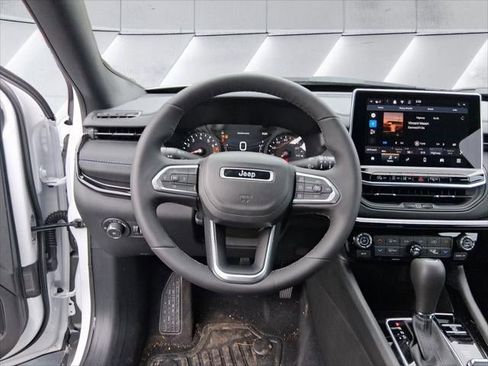 New 2026 Jeep Compass Limited image 29