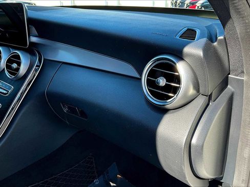 Used 2021 Mercedes-Benz C 300 Sedan image 18