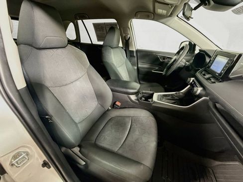 Used 2021 Toyota RAV4 XLE FWD image 26