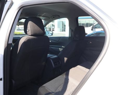 Used 2023 Chevrolet Equinox LT FWD image 32