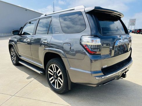 Used 2019 Toyota 4Runner Limited AWD/4WD image 32
