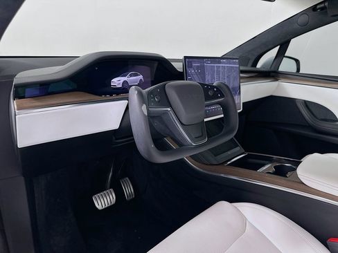 Used 2022 Tesla Model X AWD/4WD image 9