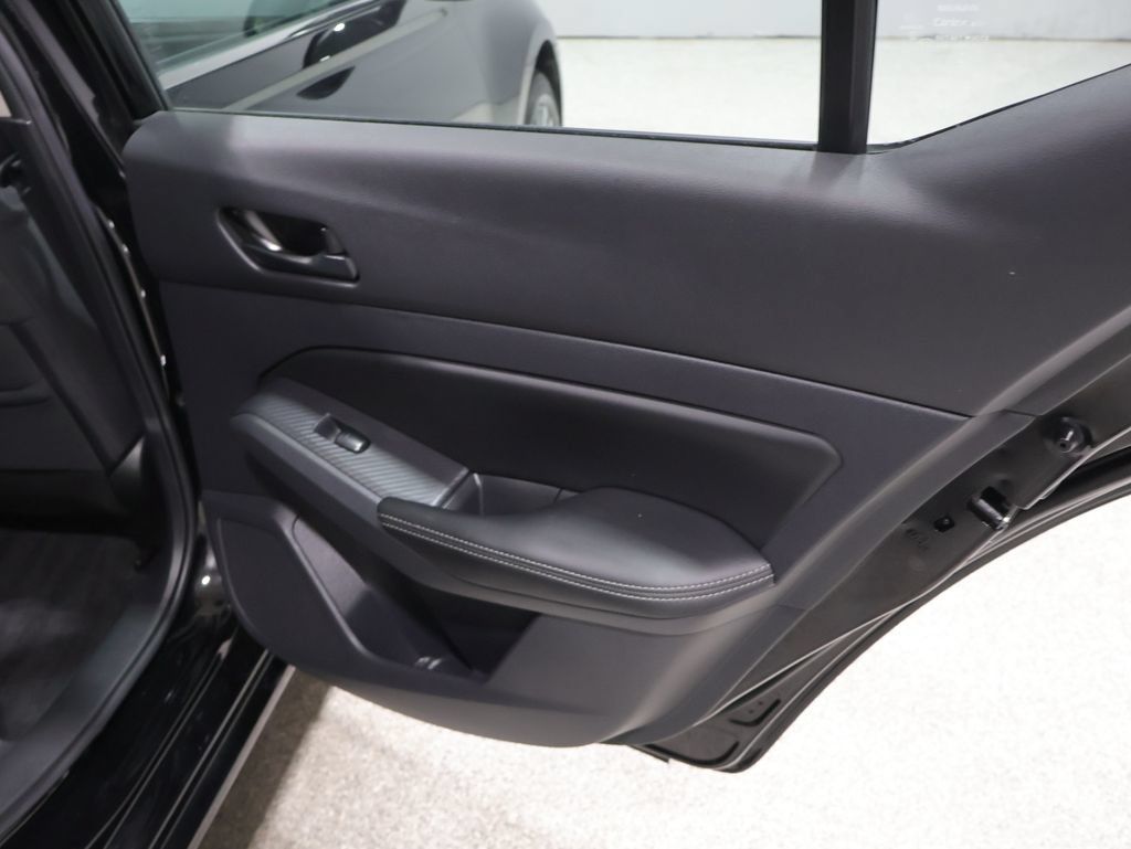 Used 2025 Nissan Altima 2.5 SV AWD/4WD image 22