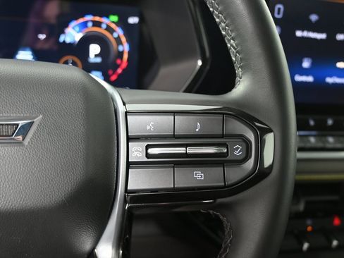 Used 2024 Chevrolet Colorado ZR2 w/ Technology Package image 37