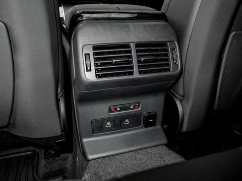 Used 2026 Land Rover Range Rover Velar S image 17