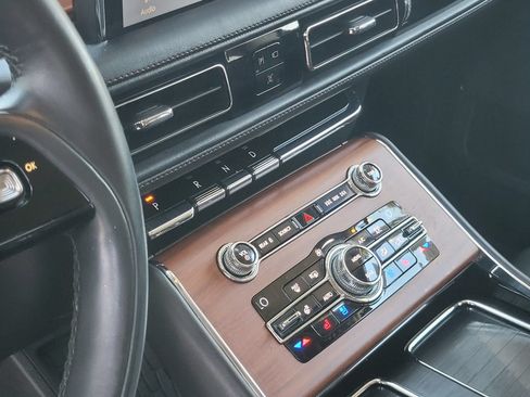 Used 2020 Lincoln Aviator Reserve w/ Elements Package Plus RWD image 20