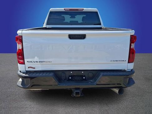 Used 2024 Chevrolet Silverado 2500 Custom w/ Custom Value Package image 5