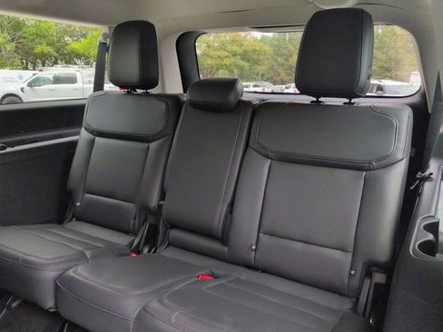 New 2025 Ford Expedition Max Active image 13