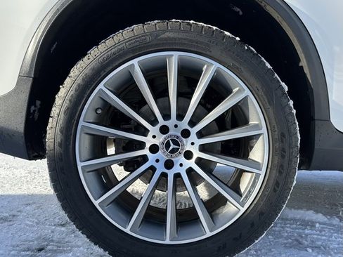 Used 2019 Mercedes-Benz GLC 300 4MATIC Coupe image 11