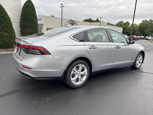 New 2026 Honda Accord LX image 9