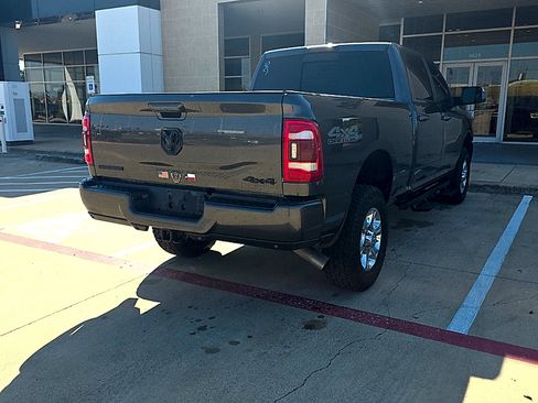 Used 2020 RAM 2500 Big Horn w/ Level 2 Equipment Group AWD/4WD image 9