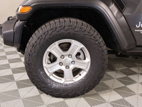 Used 2020 Jeep Wrangler Unlimited Sport S AWD/4WD image 16