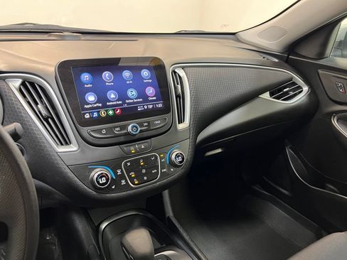 Used 2025 Chevrolet Malibu LT FWD image 23
