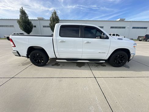Used 2019 RAM 1500 Big Horn AWD/4WD image 15