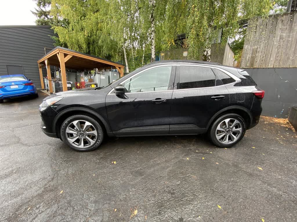 Used 2024 Ford Escape Platinum AWD/4WD image 1