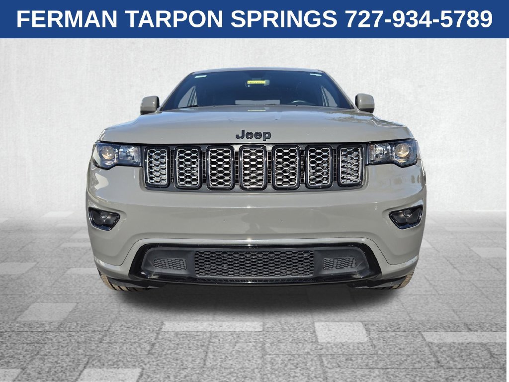 Used 2020 Jeep Grand Cherokee Altitude RWD image 2