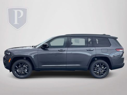 New 2025 Jeep Grand Cherokee L Limited w/ Trailer Tow Package AWD/4WD image 5