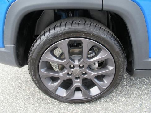 Used 2021 Jeep Compass Latitude image 8