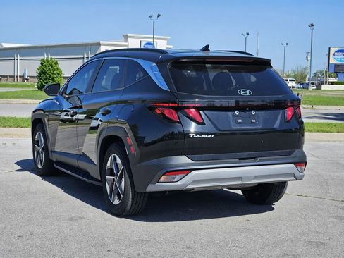 Used 2025 Hyundai Tucson SEL FWD image 3