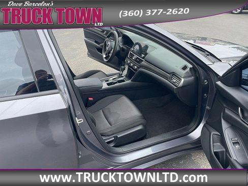 Used 2019 Honda Accord LX image 12