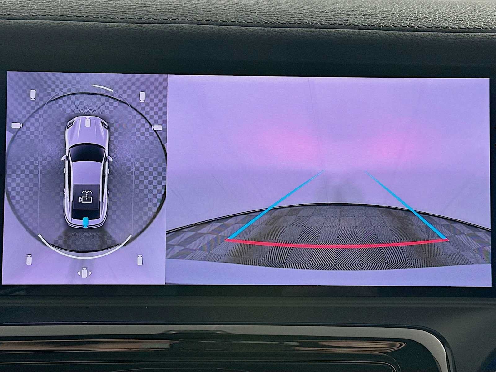 Certified 2025 Porsche Panamera RWD image 18