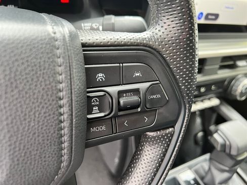 Used 2025 Toyota Tacoma SR5 image 27