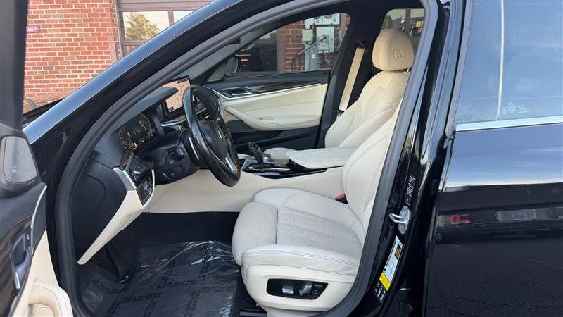 Used 2021 BMW 530i xDrive w/ Premium Package AWD/4WD image 27