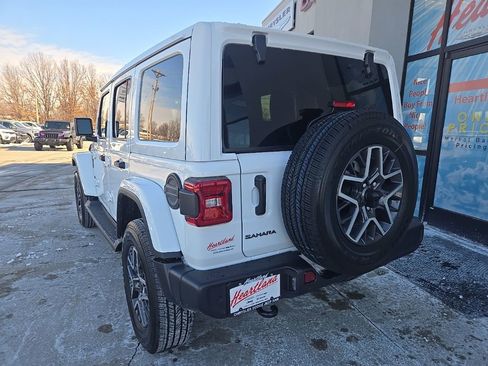 New 2026 Jeep Wrangler Unlimited Sahara AWD/4WD image 6