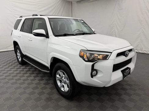 Used 2019 Toyota 4Runner SR5 Premium AWD/4WD image 4