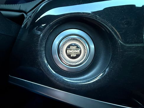 Used 2020 Mercedes-Benz S 560 Sedan w/ AMG Line Exterior image 20